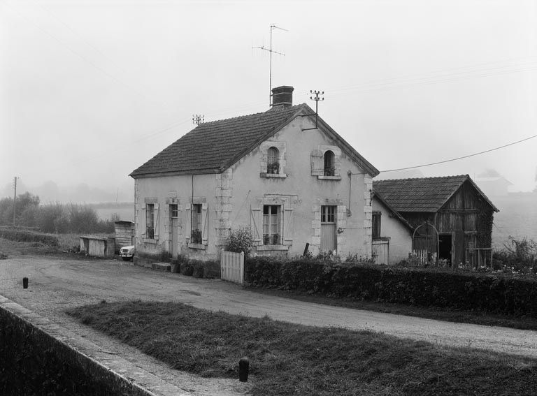site de l'écluse 22 du versant Loire, dite de Bernay (canal du Nivernais)