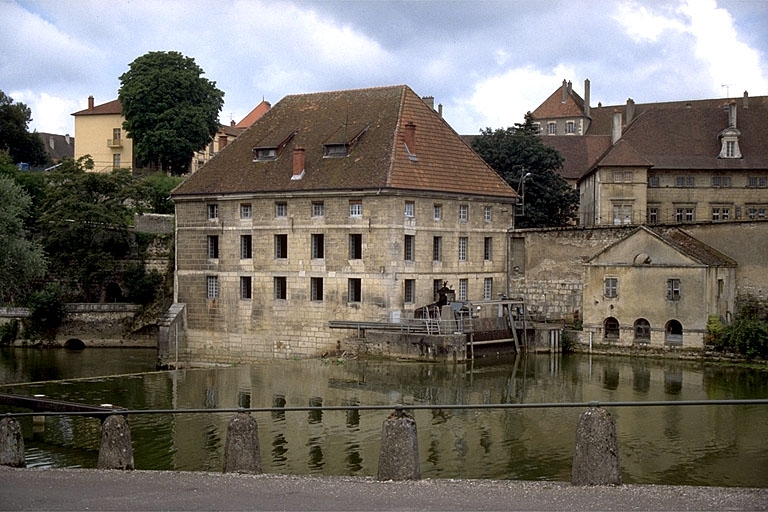 moulin à blé dit le Moulin neuf, station de pompage, actuellement centrale hydroélectrique