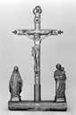 croix pectorale, 2 statuettes : le Christ en croix, la Vierge de l'Immaculée Conception et saint Joseph à l'Enfant