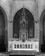 maître-autel et son tabernacle