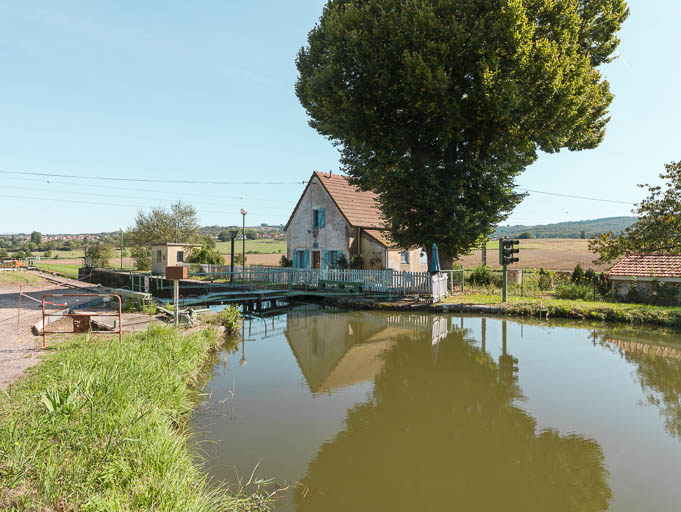 site de l'écluse 19 du versant Méditerranée, dit des Lochères, site XXVI (canal du Centre)