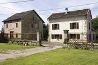 distillerie Barret, puis Servain, puis usine de petite métallurgie Heissler, actuellement logement