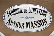 enseigne professionnelle de l'usine de lunetterie Arthur Masson
