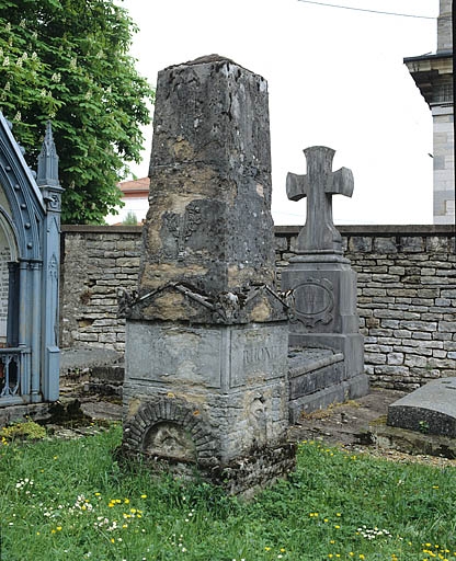 tombeau de l'ingénieur en chef des Ponts et Chaussées Joseph Liard