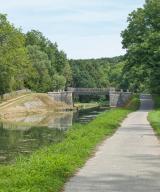 pont des Terres rouges (canal du Nivernais)