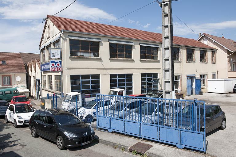 usine de petite métallurgie Beley-Bourquin, actuellement magasin de commerce