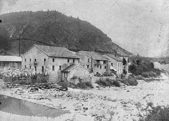 usine de taille de matériaux de construction de la Cie de la Marbrerie de Molinges