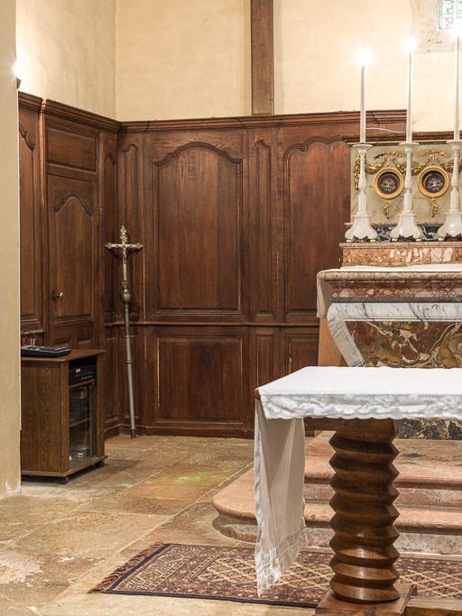 lambris de revêtement : boiseries du chœur
