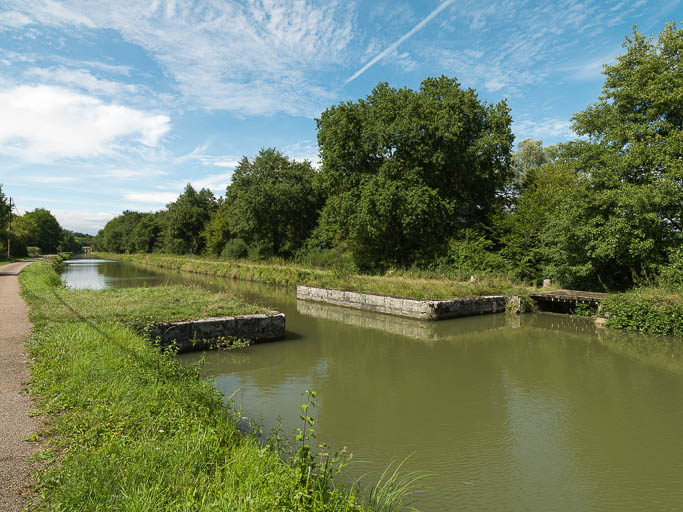 aqueduc du Ruisseau du Gros Bout (canal du Nivernais)