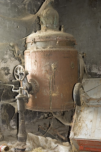 distillerie Robert, puis Cholley, actuellement logement