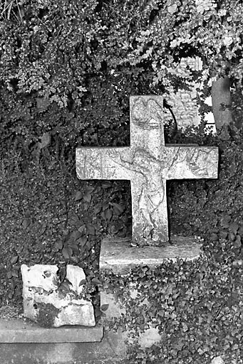 croix monumentale Saint-Roch