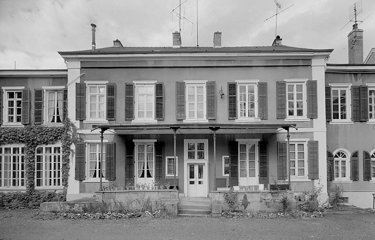 maison d'industriel