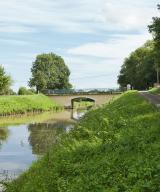 pont routier isolé de Magny (canal du Nivernais)