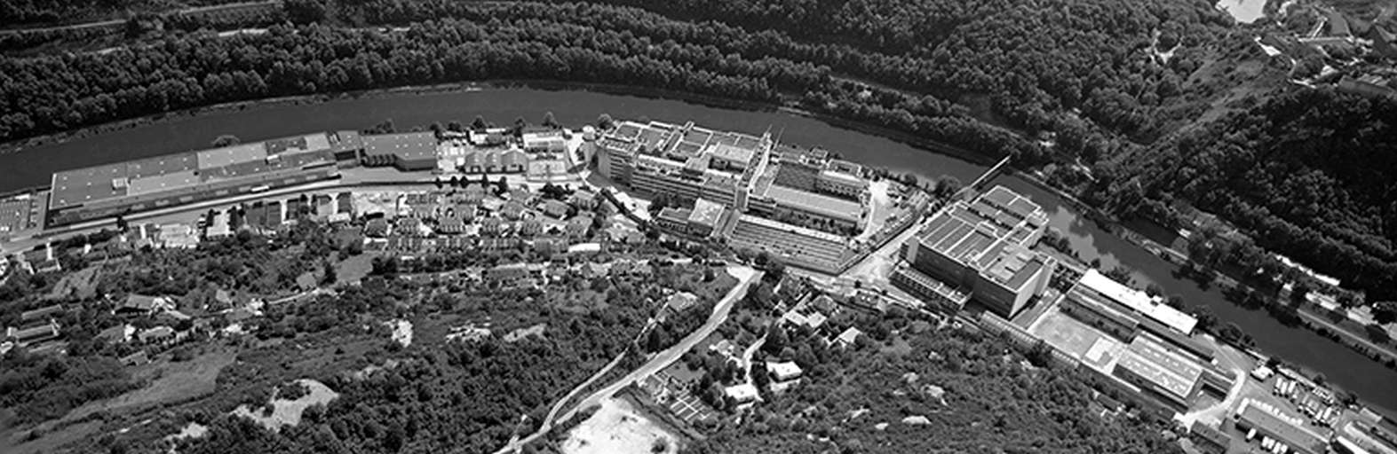 usine à papier, usine de fibres artificielles et synthétiques dite usine des Soieries puis de la Rhodiacéta