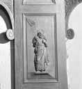 5 bas-reliefs : le Bon Pasteur et les quatre Evangélistes