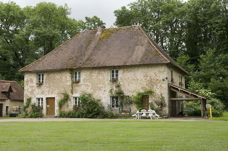 usine métallurgique dite forge de Bonnal, actuellement logement et terrain de camping