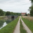 pont routier sur l'écluse 94 du versant Yonne (canal de Bourgogne)