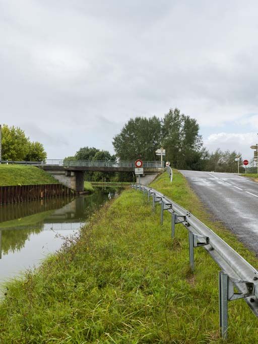 pont routier isolé de la Gravoine (canal du Centre)