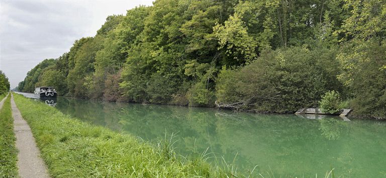 déversoir de fond ; déversoir de superficie ; déversoir dit de Pré Martin (canal de Bourgogne)