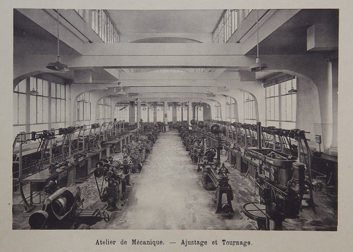 école professionnelle dite École nationale d'Horlogerie puis lycée polyvalent Jules Haag