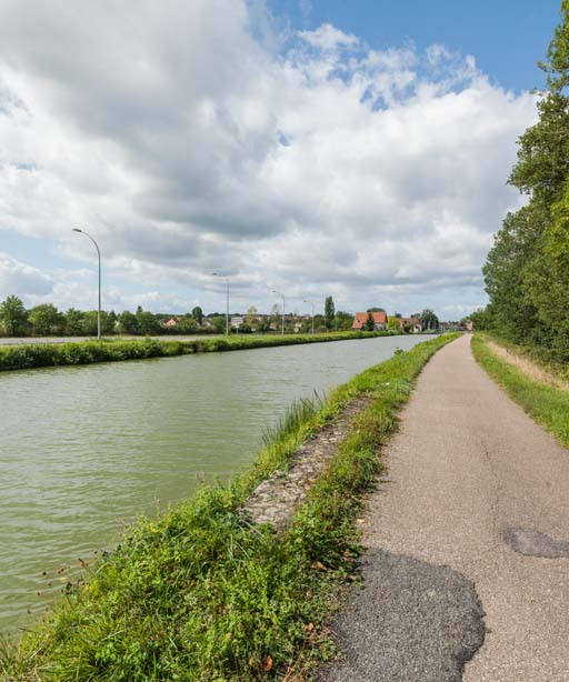 aqueduc-déversoir de fond (canal du Centre)