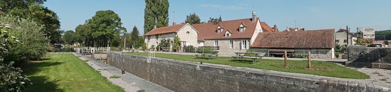 site de l'écluse 08 du versant Saône, dite de Vandenesse (canal de Bourgogne)