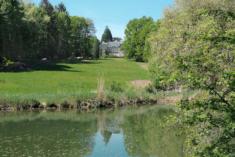 château de la Molaise ; château de Molaise ; demeure (paysages et activités liés à la Seille canalisée)