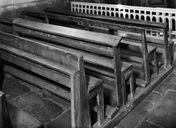série de 4 bancs de fidèles : bancs d'église