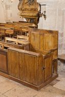 banc de confrèrie clos