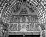 tympan : la Mort de la Vierge