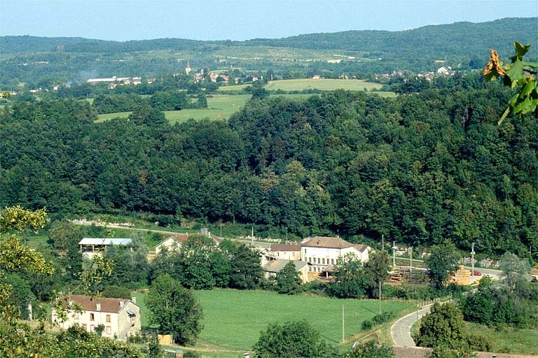 moulin à blé, usine de tabletterie (usine de tournerie), scierie