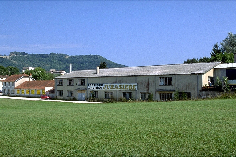 usine de meubles