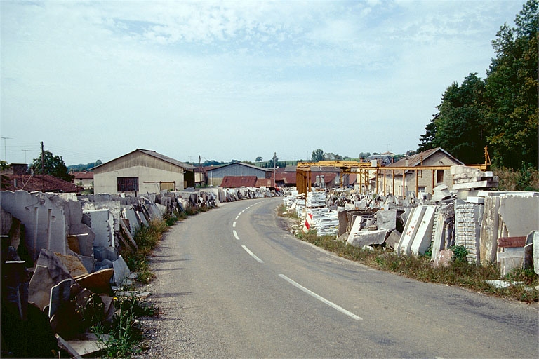 moulin à blé, puis usine de taille de matériaux de construction dite marbrerie Yelmini Artaud