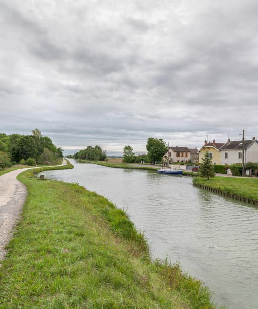 port ; gare d'eau de Brazey-en-Plaine (canal de Bourgogne)