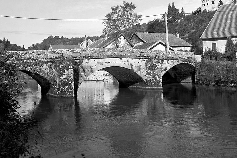 pont sur la Loue