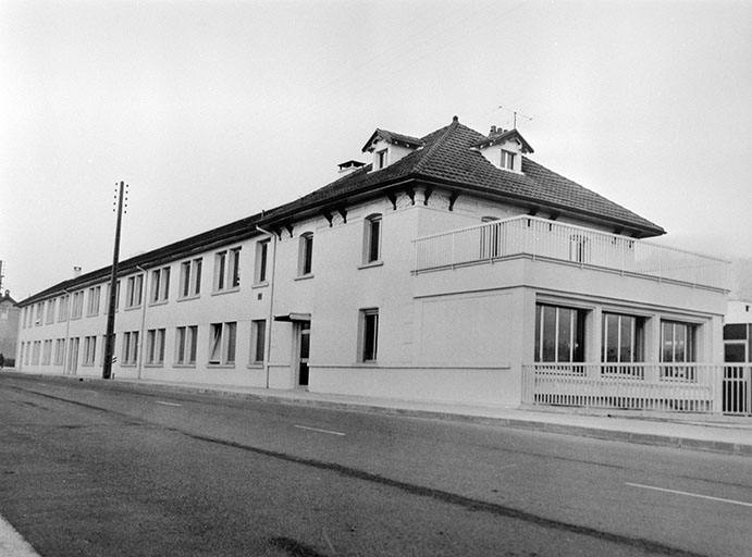 usine de quincaillerie, usine de lunetterie