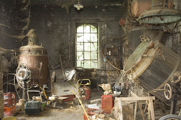 distillerie Robert, puis Cholley, actuellement logement