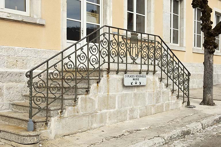 mairie, école, poste, actuellement mairie, école, musée, bibliothèque