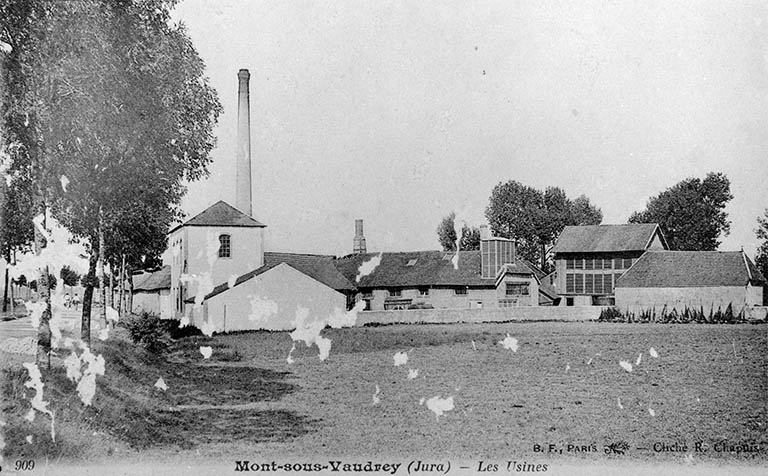 usine de matières colorantes synthétiques (usine de fabrication de noir animal), puis usine de colles, actuellement maison