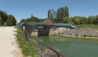 pont routier sur l'écluse 71 du versant Saône (canal de Bourgogne)