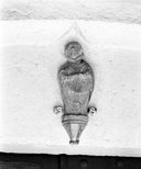 haut-relief : saint Denis