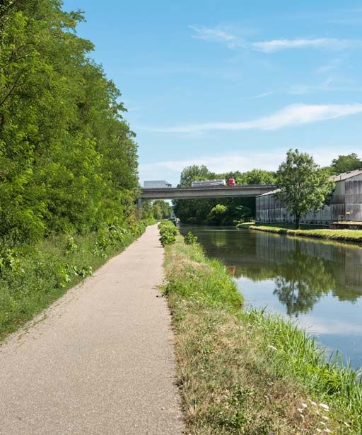 pont routier isolé de la N70 (canal du Centre)