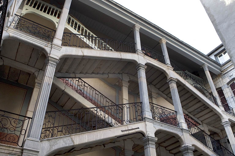hôtel Pourcheresse de Fraisans