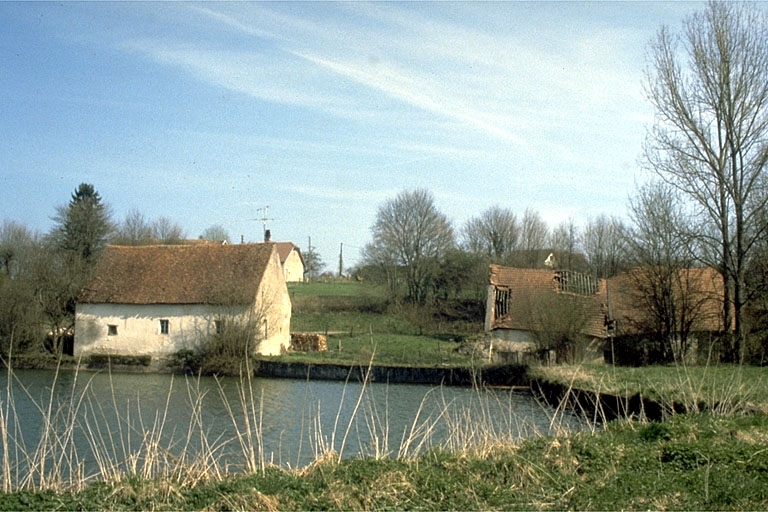 haut fourneau dit fourneau des Etangs puis de Dampierre, actuellement ferme