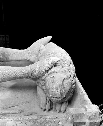 tombeau de Renaud de Bourgogne